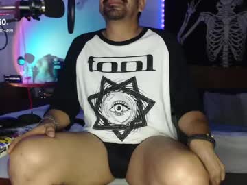 Soyelcarlitos Chaturbate stream image from September 18, 2025