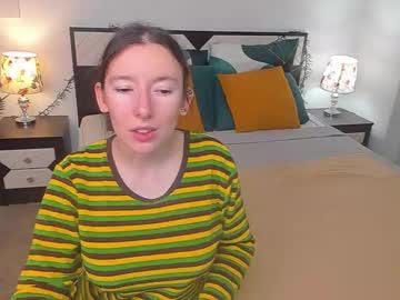 Catherinewalls Chaturbate stream image from September 18, 2025