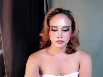 Wowhotlegsx Chaturbate stream image from September 18, 2025