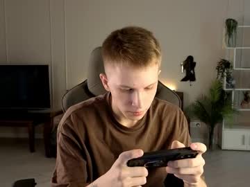 Artycropp Chaturbate stream image from September 18, 2025