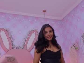 Ninablushh Chaturbate stream image from September 18, 2025