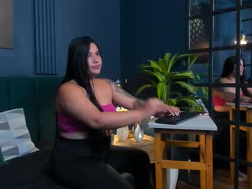 Emilythyson Chaturbate stream image from September 18, 2025