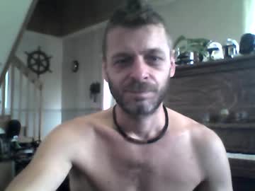 Maxthewolf Chaturbate stream image from September 18, 2025