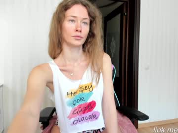 Oksanafedorova Chaturbate stream image from September 18, 2025