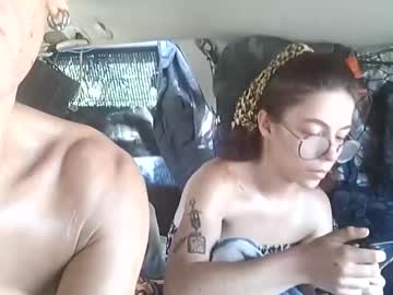 Pussyhonneyadict Chaturbate stream image from September 18, 2025