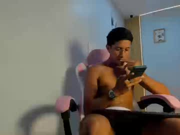 Maxvibe420 Chaturbate stream image from September 18, 2025