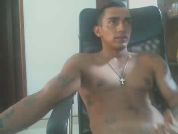 Andresfmc1997 Chaturbate stream image from September 18, 2025