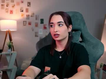 Yourfitoviolett Chaturbate stream image from September 18, 2025