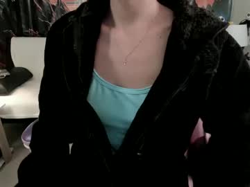 Yunablack Chaturbate stream image from September 18, 2025