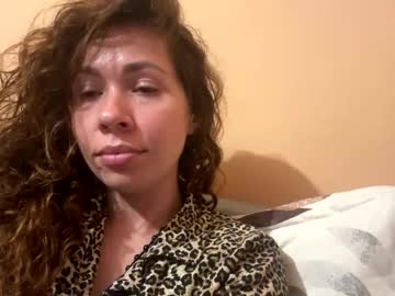 Hella_Evans Chaturbate stream image from September 18, 2025