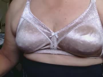 Manwithboobs Chaturbate stream image from September 18, 2025