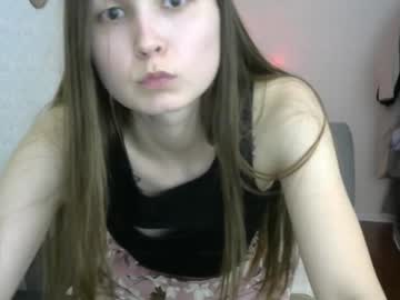 Sugarrbell Chaturbate stream image from September 18, 2025