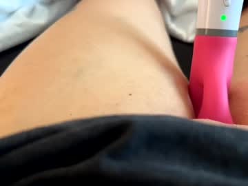 Bexxxy420 Chaturbate stream image from September 18, 2025