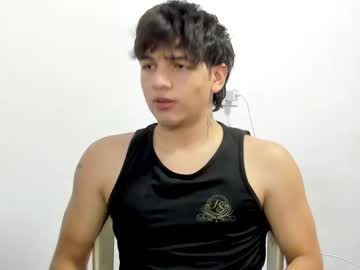 Leonsexy18 Chaturbate stream image from September 18, 2025