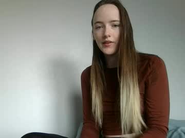 Lunapixie2020 Chaturbate stream image from September 18, 2025