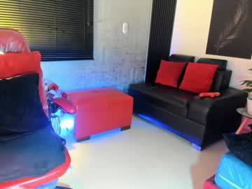 Jhonymiller Chaturbate stream image from September 18, 2025