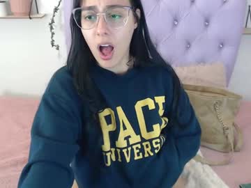 Freyja_01 Chaturbate stream image from September 18, 2025