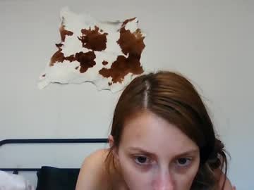 Milfinscrubs Chaturbate stream image from September 18, 2025