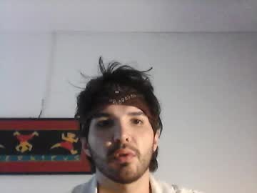 Camilosaennz Chaturbate stream image from September 18, 2025