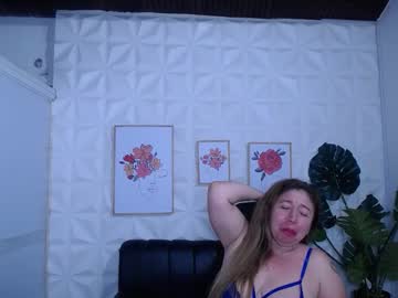 Valentina_Mature Chaturbate stream image from September 18, 2025