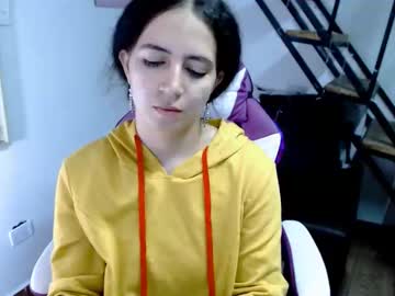 Samantha2girl Chaturbate stream image from September 19, 2025
