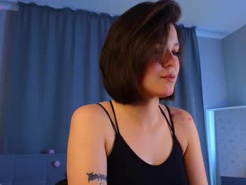 Gladysacreman Chaturbate stream image from September 19, 2025