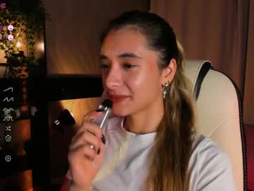 Darlabelle Chaturbate stream image from September 19, 2025