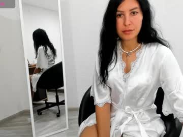 Karensvip Chaturbate stream image from September 19, 2025