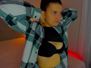 Laura__Leee Chaturbate stream image from September 19, 2025