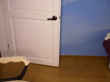 Fairyilona Chaturbate stream image from September 19, 2025