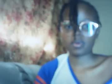 Queenmerliz331240 Chaturbate stream image from September 19, 2025