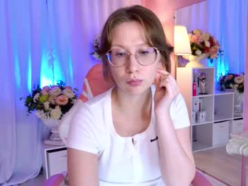 Alonce_Meow Chaturbate stream image from September 19, 2025