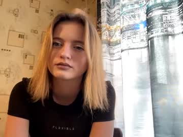 Yokolarive Chaturbate stream image from September 19, 2025