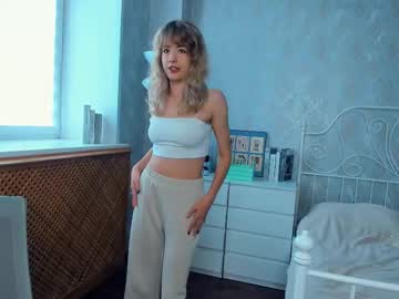 Quiet_Glowww Chaturbate stream image from September 19, 2025