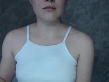 Sonyasweetys Chaturbate stream image from September 19, 2025