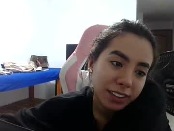 Cinnamon_Giirl_ Chaturbate stream image from September 19, 2025