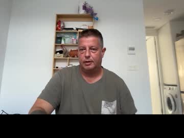 Daitarniii Chaturbate stream image from September 19, 2025
