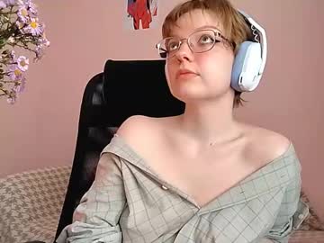 Kimbrawinkle Chaturbate stream image from September 19, 2025