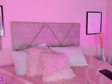 Emilyh_ Chaturbate stream image from September 19, 2025