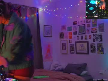 Fernydew Chaturbate stream image from September 19, 2025