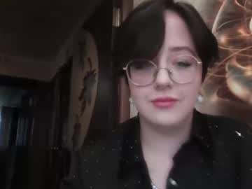 Vanessashadow Chaturbate stream image from September 19, 2025