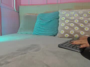 Emelyy_Carter Chaturbate stream image from September 19, 2025