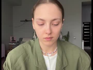 Holydori Chaturbate stream image from September 19, 2025