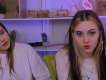 Luna_Tin Chaturbate stream image from September 19, 2025