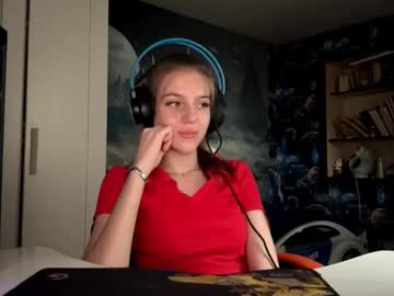 Melonygriffen Chaturbate stream image from September 19, 2025