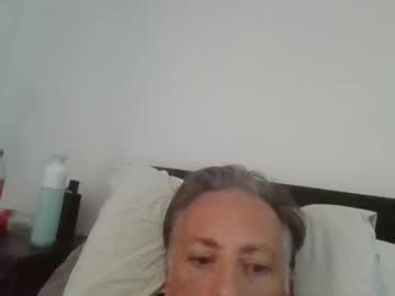 Smalle32 Chaturbate stream image from September 19, 2025