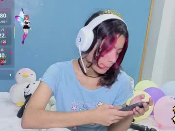 Helia_N_Amy Chaturbate stream image from September 19, 2025