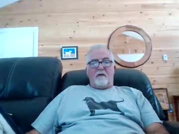 Newhallboxer Chaturbate stream image from September 19, 2025