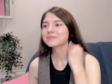 Pamilarakestraw Chaturbate stream image from September 19, 2025