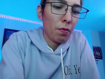 Niki_1998 Chaturbate stream image from September 19, 2025